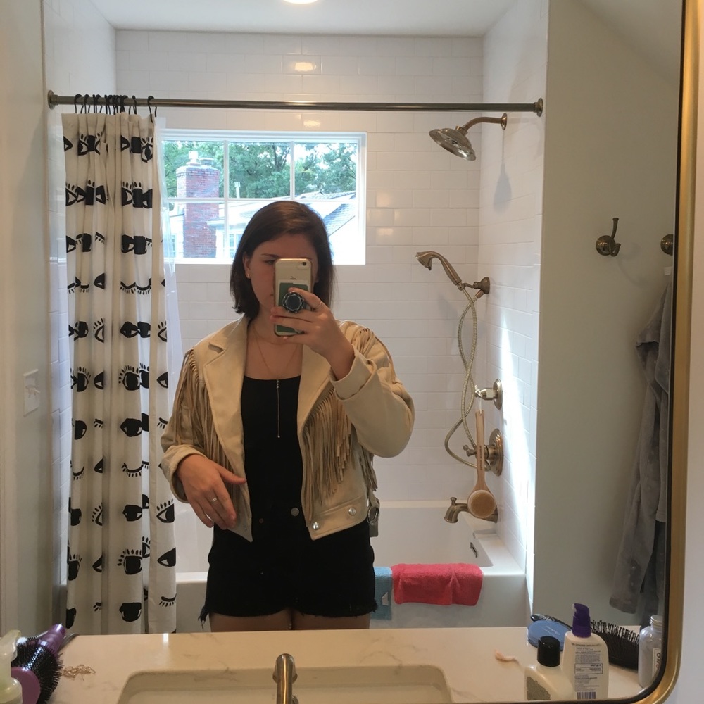 Meet your Posher, Abby